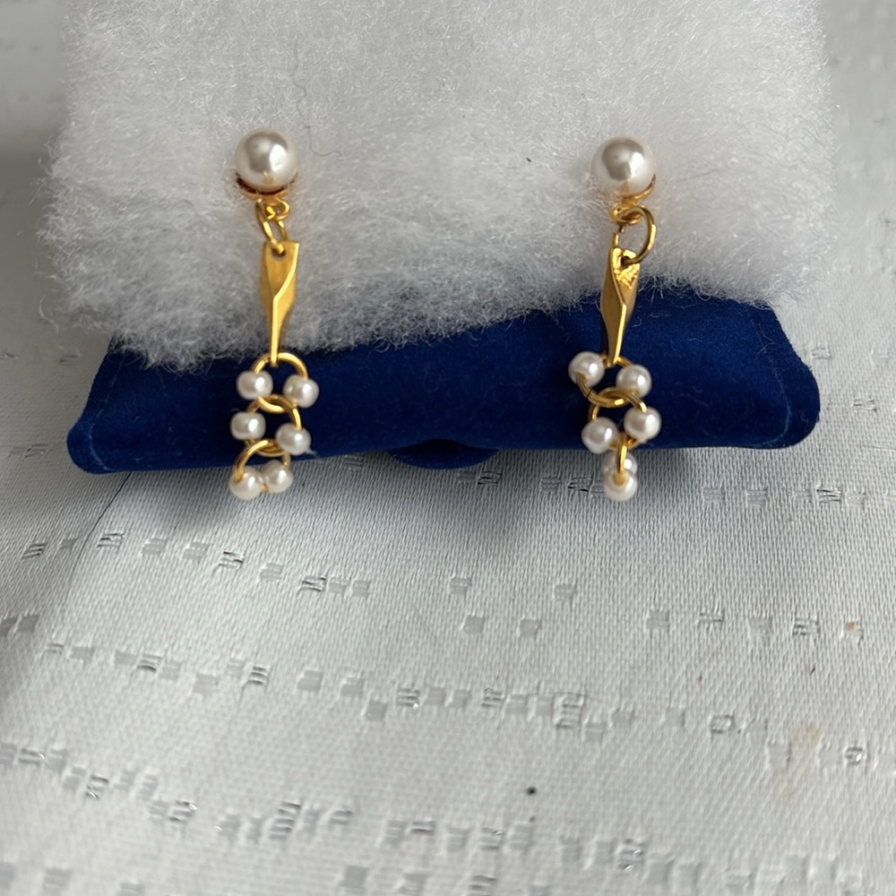 Vintage gold tone faux pearl drop post back Earrings